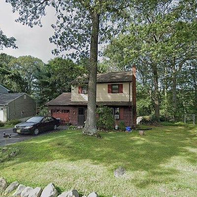 33 Matthew Ct, Landing, NJ 07850