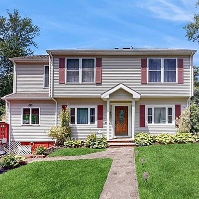 33 Pilch St, Bloomfield, NJ 07003