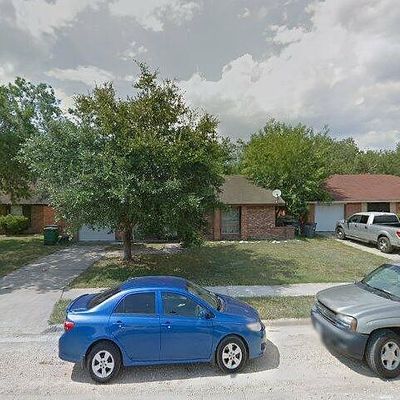 3310 Flamingo Dr, Victoria, TX 77901