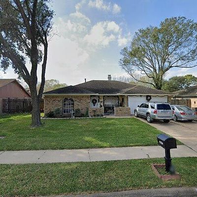 4010 Thistledown Dr, Pasadena, TX 77504