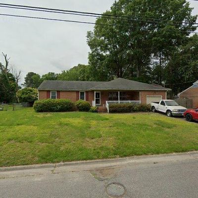 4032 Summerset Dr, Portsmouth, VA 23703