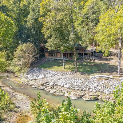 404 Sickler Rd, Hohenwald, TN 38462