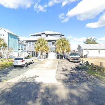 404 W Yacht Drive Oak Island, Island, NC 28465