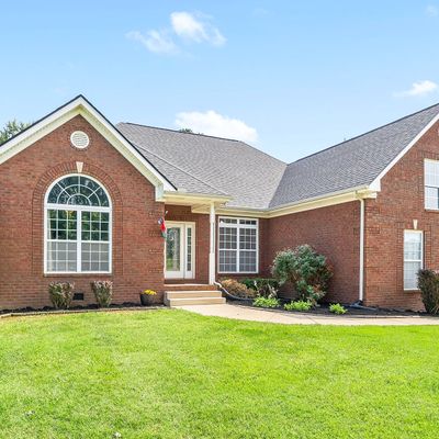 4042 Oak Pointe Dr, Pleasant View, TN 37146