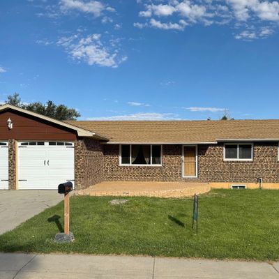 406 Sapphire St, Rock Springs, WY 82901