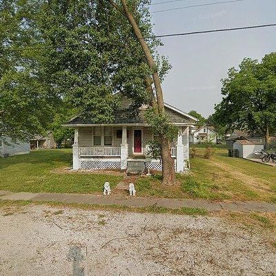 406 S Clinton St, New Athens, IL 62264