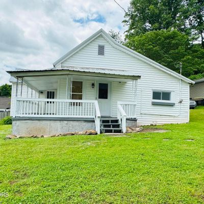 407 Stewart St, Rockwood, TN 37854