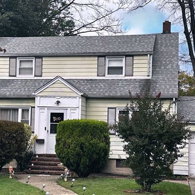 41 Irvington Rd, Teaneck, NJ 07666