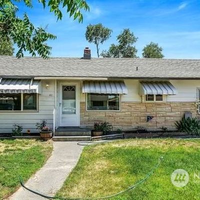 411 N Earl Rd, Moses Lake, WA 98837