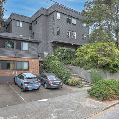 4111 Whitman Avenue N, Seattle, WA 98103