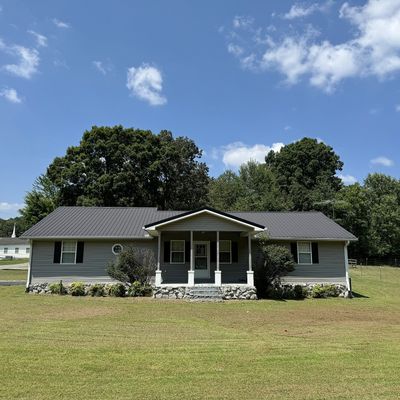 415 Main St, Mc Ewen, TN 37101