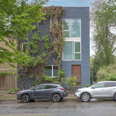 418 19th Avenue E, Seattle, WA 98112