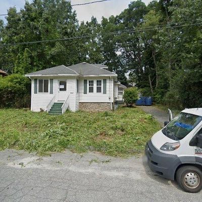 42 N Worcester Ave, Worcester, MA 01606