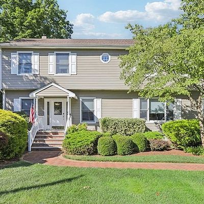 42 Powdermill Ln, Oakland, NJ 07436