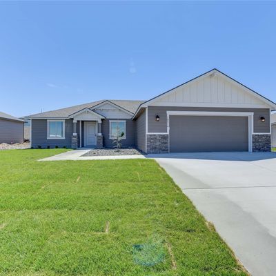 4239 W Sandy Ct, Moses Lake, WA 98837