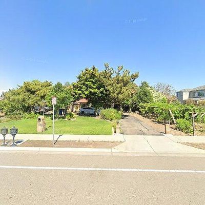 3730 N Armstrong Ave, Fresno, CA 93727