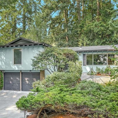 3738 Ne 194 Th St, Lake Forest Park, WA 98155