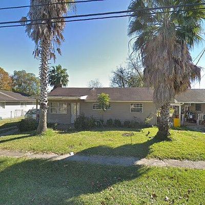 377 Helis Dr, Westwego, LA 70094