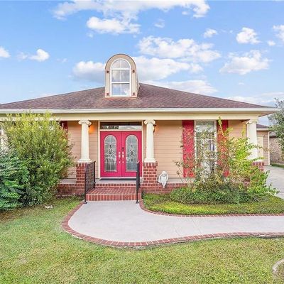 3836 Alexander Ln, Marrero, LA 70072