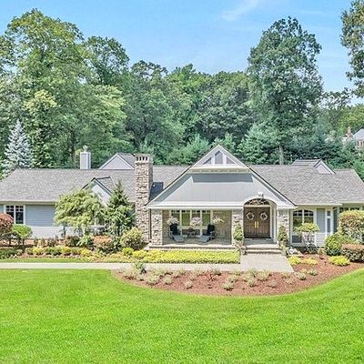 39 Westerly Rd, Saddle River, NJ 07458