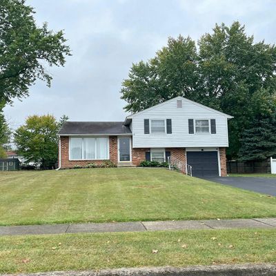 390 Carpenter Ln, Hatfield, PA 19440