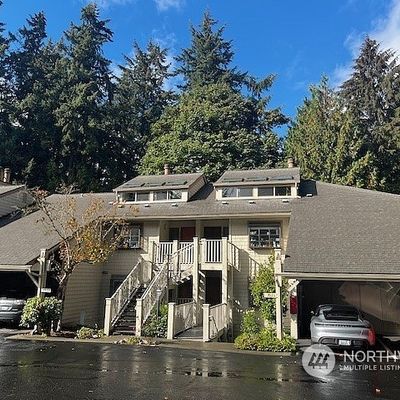 3927 108th Avenue Ne, Bellevue, WA 98004