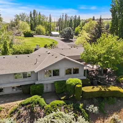 40 S Brown Lane, Selah, WA 98942