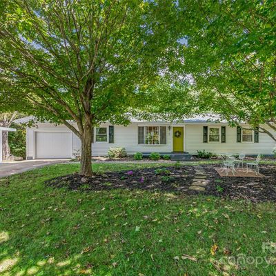 47 Grandview Rd, Asheville, NC 28806