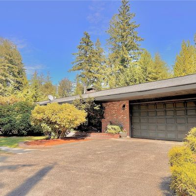 470 E Lakeland Dr, Allyn, WA 98524