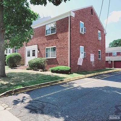 471 Crestwood Ave, Hackensack, NJ 07601