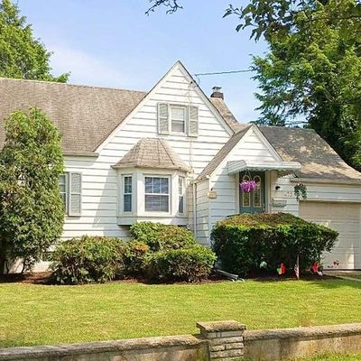 472 Weart Ave, Lyndhurst, NJ 07071