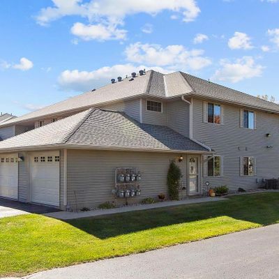 4735 N Newcastle Lane, Appleton, WI 54913