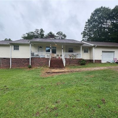 4737 Huntingwood Rd, Ramseur, NC 27316