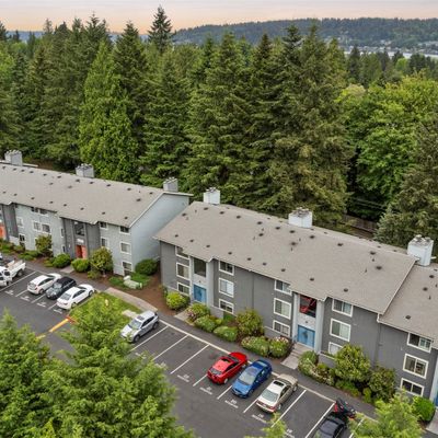 4737 W Lake Sammamish Parkway Se, Issaquah, WA 98027