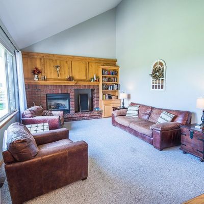 4785 Haystack Dr, Windsor, CO 80550