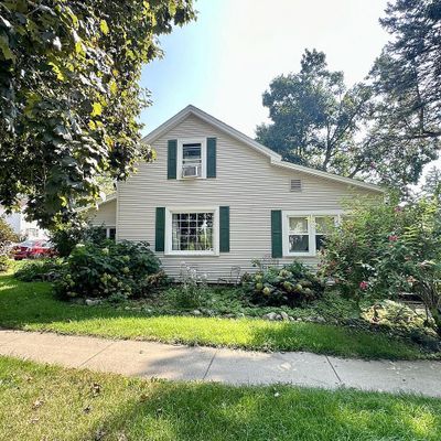 480 Freeman St, Genoa City, WI 53128