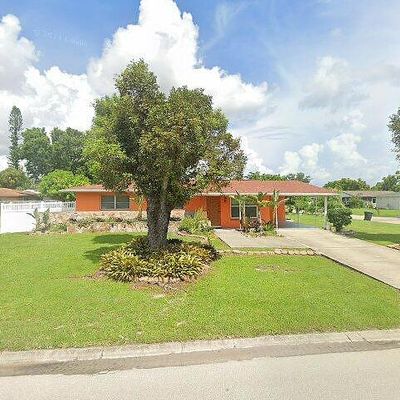 4813 West Dr, Fort Myers, FL 33907