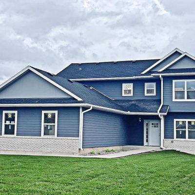 4862 S 35th Street, Greenfield, WI 53221