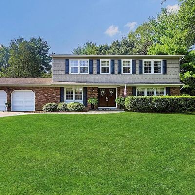 49 Hamilton Ln, Plainsboro, NJ 08536