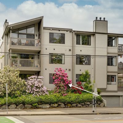 4911 Fremont Avenue N, Seattle, WA 98013