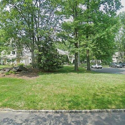 5 Sweetgum Ln, Monmouth Junction, NJ 08852