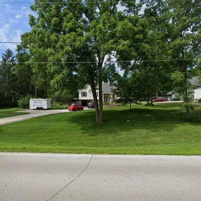 500 Eagle Lake Ave, Mukwonago, WI 53149