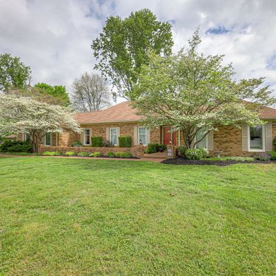 5008 Twin Lakes Dr, Old Hickory, TN 37138