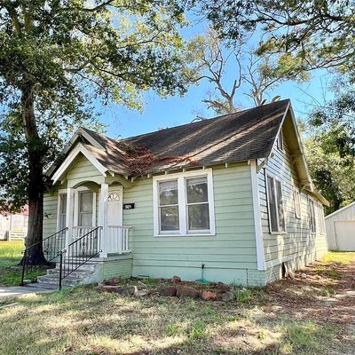 501 Church St, Brenham, TX 77833