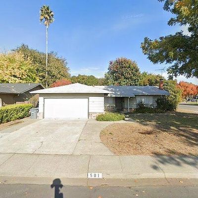 501 Crestview Dr, Vacaville, CA 95688