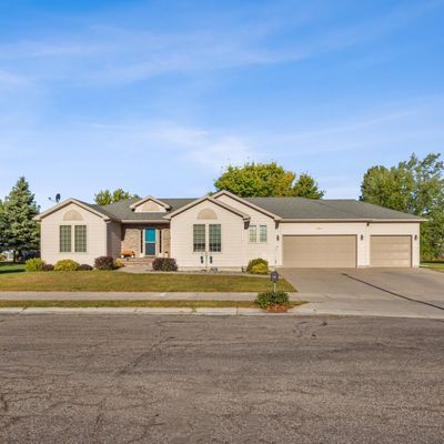 504 5 Th St Nw, Dilworth, MN 56529