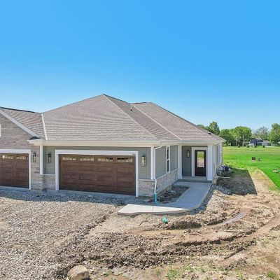 508 Hickory Hollow Road, Waterford, WI 53185