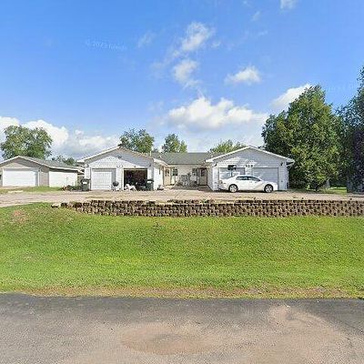 509 1 St St Sw, Hinckley, MN 55037