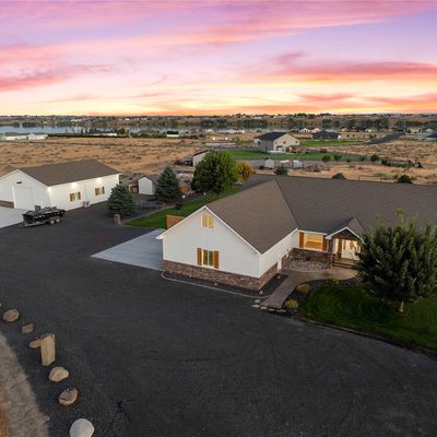 5095 Ne Mcconihe Drive, Moses Lake, WA 98837