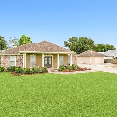 4447 E St Bernard Highway, Meraux, LA 70075